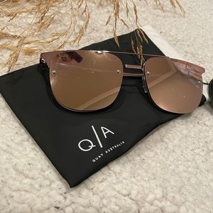 Quay Australia Private Eyes in Pink Rose - BNWT